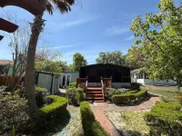 The Bamboo house on the lake Hotels in Hernando