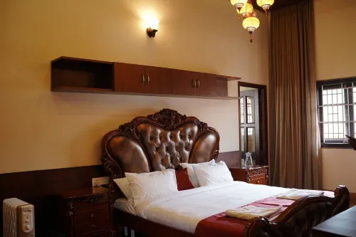 Scarlet Villa 5BHK Unique Private Homestay Villa