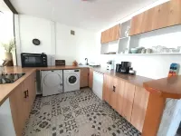 House Gite 9pers + access Château de la Tourlandry ( Park & wellness area) Các khách sạn ở Chemillé-en-Anjou