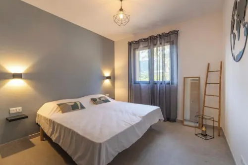 Casa Omigna Hotels in Figari