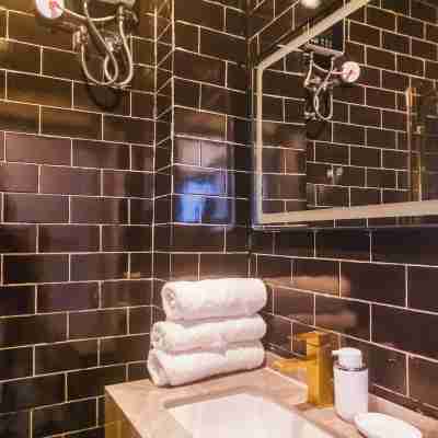 Platinum Lux 1- Bedroom Unit @ The O's Apartments Rooms