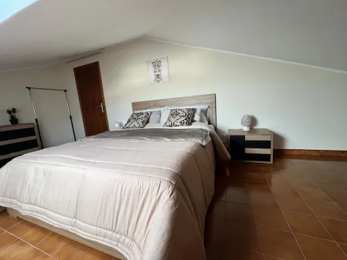 House by the sea, view of Etna and Jacuzzi pool