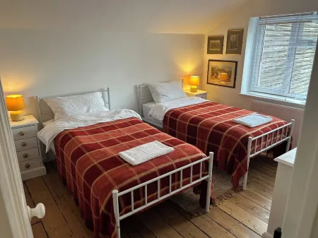 Hastings Old Town with Seaview.