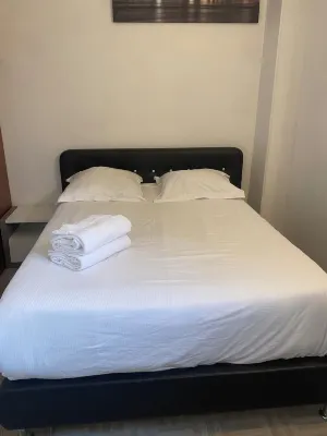 Studio Cuire/croix rousse Hotels in 4th arr. La Croix-Rousse