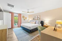 Family Resort Near Ami, Heated Pool, Hot Tub, Mini Golf & Games