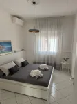 Porta Mare house, 10 minutes from the sea, near Venice, 2 steps from the station