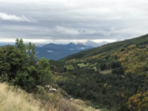 Hautes-Alpes garden apartment with open view