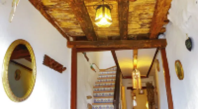'La Casa de Lola' Casita de Pueblo Restaurada