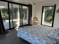 South Corsica, Villa 14 p, swimming pool, beach at 300m Hotels in Sainte-Lucie de Porto-Vecchio