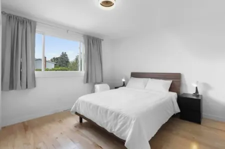 Stylish 4BR House close to DT Отели рядом с достопримечательностью «Pi-o Centre d'Amusement»