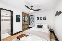 Stunning Mountain Modern Condo in Vail