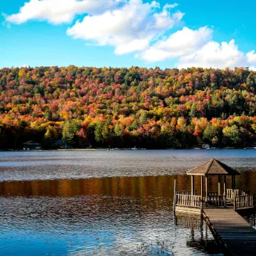Charming Lakeside Cabin on Big Moose Lake with Breathtaking Views for a Memorable Getaway in New Yor