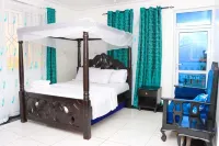 luxurious 4 bedroom house with Jaccuzi and  movie room in Mombasa Bamburi Utange Các khách sạn gần Haller Park - Butterfly Pavilion