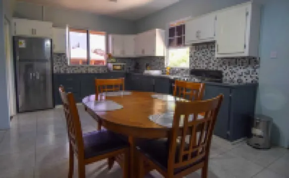 2-bedroom apartment in delightful River Doree Choiseul with WiFi, AC.