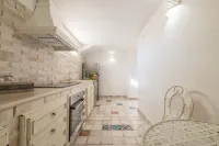 Beachfront house 2 steps from Gallipoli