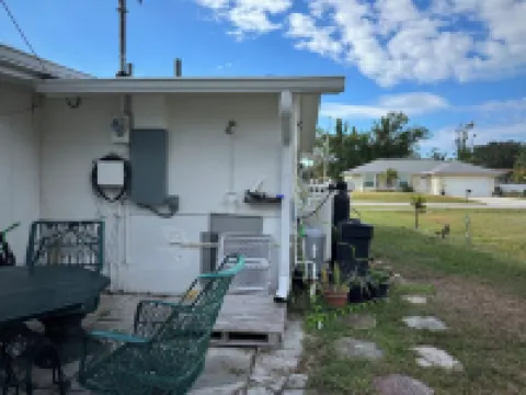 Charming Room with WiFi and AC in Beautiful Venice