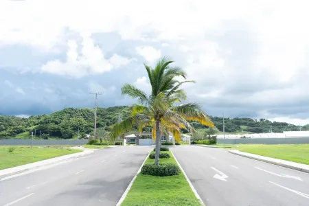 Royal oceanpointe beachfront Villa