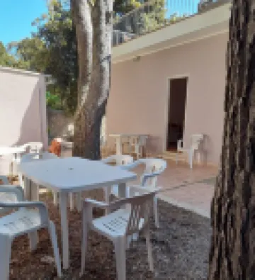 APARTMENT 300 METERS FROM THE SEA AND 700 METERS FROM THE STATION