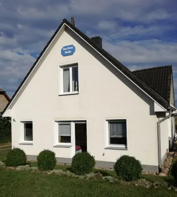 Uns Huus Maike quiet, cozy vacation apartment on the Wohlenberger Wiek