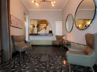 Suites Alcazar Hotel dekat Monumento a la Revolucion