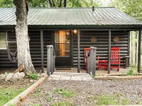 Soak in the Hot Tub @ County Top Cabin. Near I-77 and the Blue Ridge Parkway 데블스 덴 트레일헤드 주변 호텔