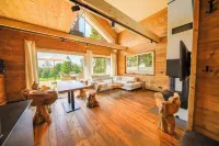 "Whisper of Alpacas" chalet new opening 09/25