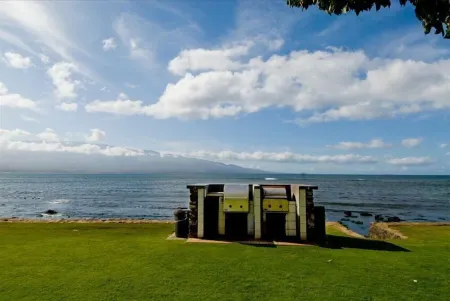 Maalaea Milowai 5star 1bed Oceanfront- far from the fire - safe & normal stay Отели рядом с достопримечательностью «Kanaio»