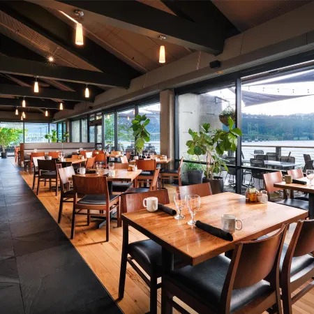 Best Western Plus Hood River Inn
