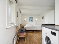 "Momo" - 570m from the Sea