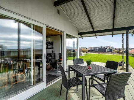 "Kirsa" - 200m to the Fjord