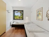 "Ellinor" - 300m from the Sea