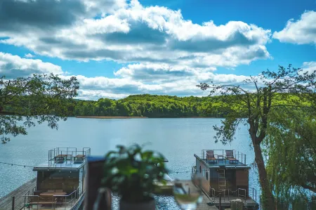 Jezioranka Apartamenty Отели в г. Стенжица