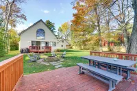Lake Huron Vacation Rental w/ Private Beach! - 3-Sterne
