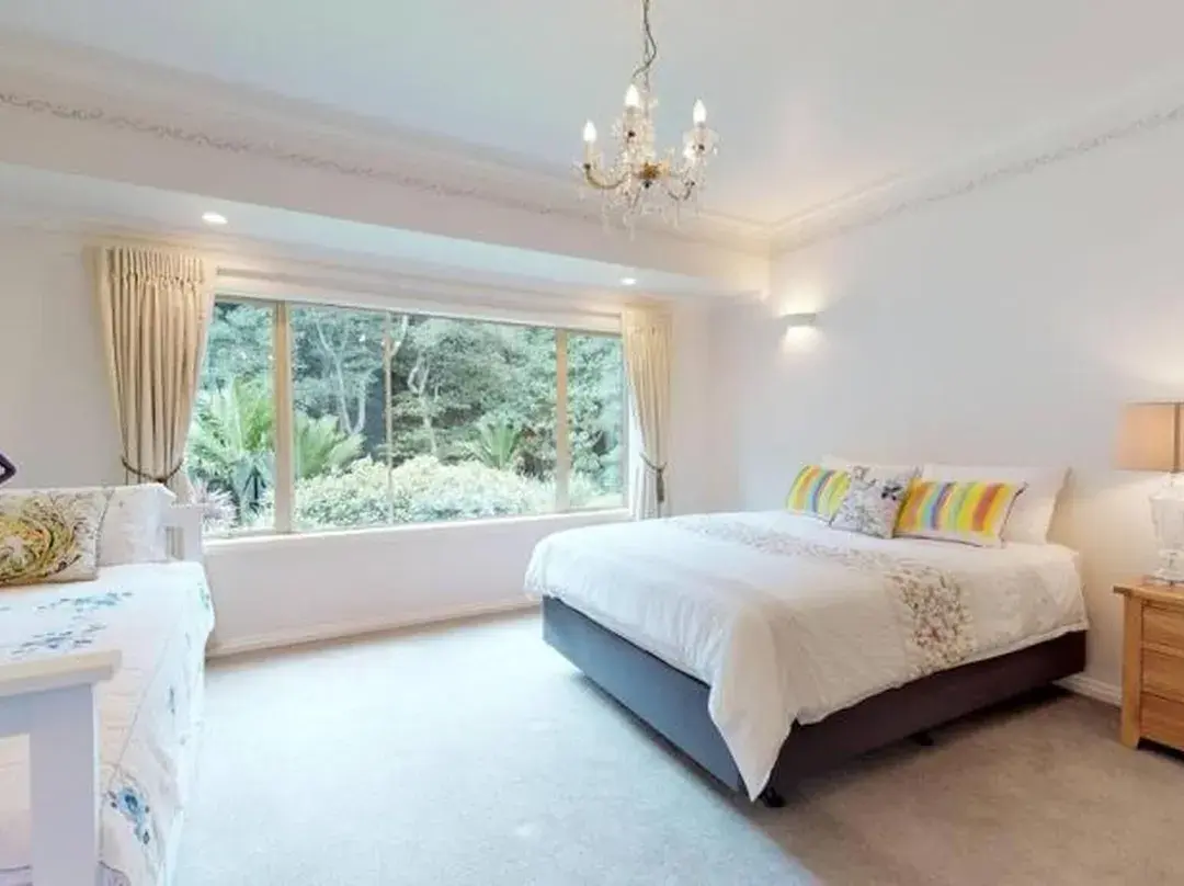 Serene Whangarei Lifestyle Luxurious Modern Home With Trees And Garden Views - Whangarei