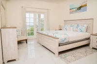 OCEAN SEACRET Luxurious views, Gated safe pool near Grace Bay beach PRIVATE CHEF Hotel a Cooper Jack Bay Settlement