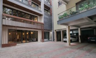 Hotel Peepal Tree - Housity