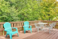 Family Home Close to Warwick, 5 Mi to Lake!