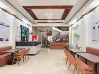 RAW Hostel - Ha Giang Loop Tour & Motorbikes Rental Hotel a Ha Giang