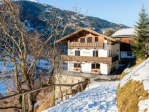 Chalet in Hainzenberg Near Ski Slopes