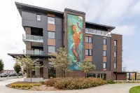 1025 Luxe • 2BR • Waterfront District • Close to Downtown & WWU