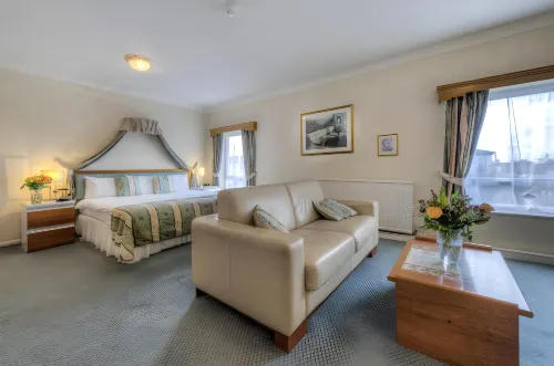 The Dolphin Hotel - 2-Star