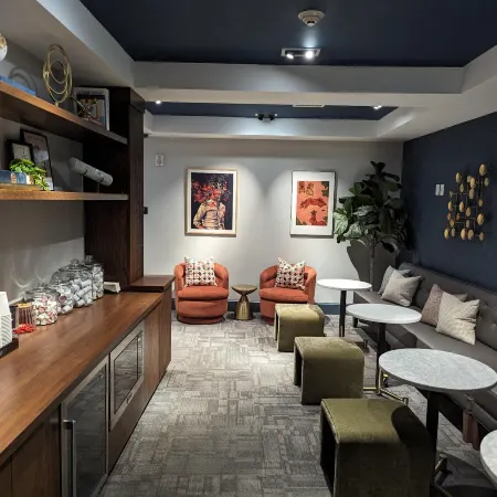 Porter Square Hotel