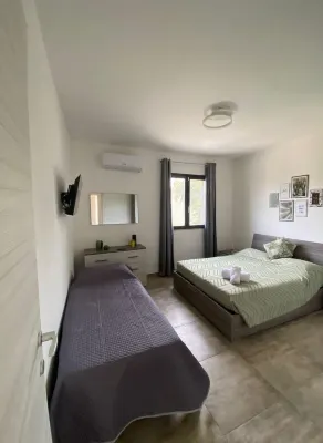 Villa 100m from the sea