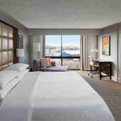 Sheraton West des Moines Hotel Rooms