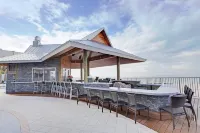 Holiday Inn Express & Suites PANAMA CITY BEACH - BEACHFRONT by IHG - bar
