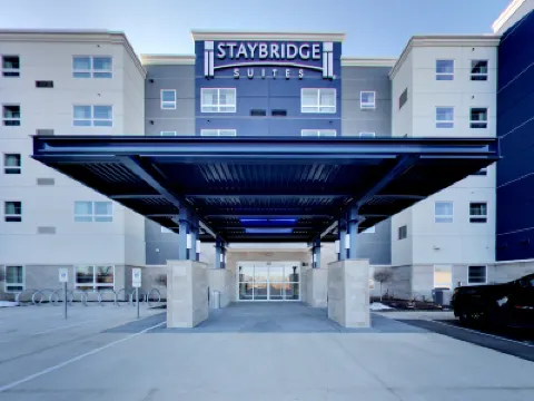 Staybridge Suites MADISON - FITCHBURG by IHG โรงแรมใน
