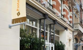 Matabi Hotel Toulouse Gare by HappyCulture