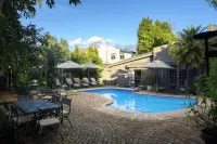 Baruch Guesthouse on Lovell