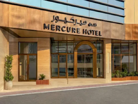 Mercure Abu Dhabi Downtown Hotels near Al Khalidiyah