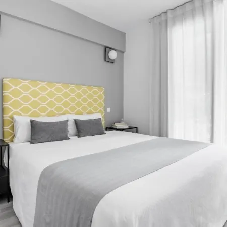 Cool Apartments by Olala Homes Отели рядом с достопримечательностью «Станция Santa Eugenia »
